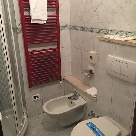 Accini 3*