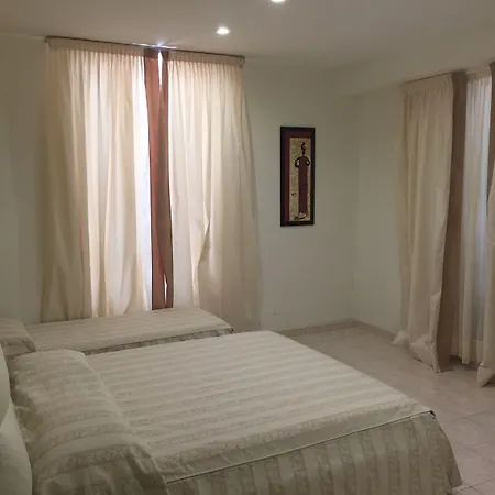 Accini 3*