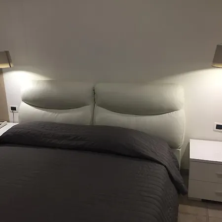 Accini 3*