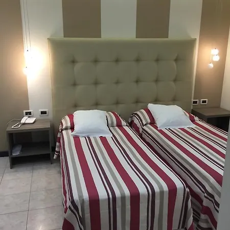 Accini Hotel 3*