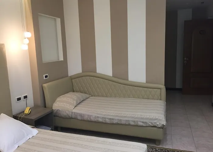 Accini 3*