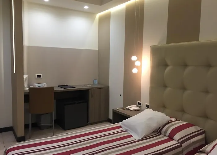 فندق Accini 3*