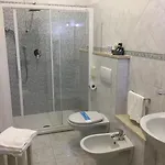 Accini مونتيروسّو ال ماري