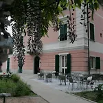 Accini 3*