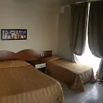 Accini فندق 3*