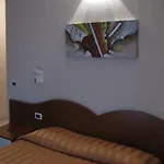 Accini 3*