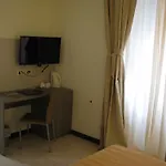 Accini فندق