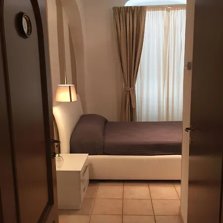 Accini 3*