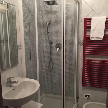 Accini 3* Монтероссо-аль-Маре