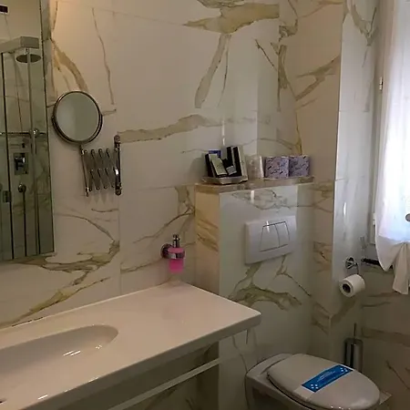 Accini Hotel