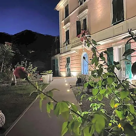 Accini Hotel 3*
