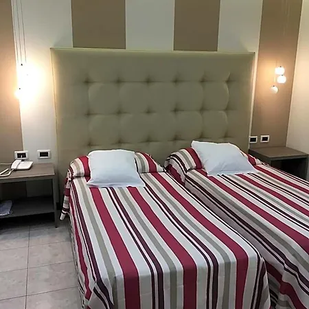 Accini 3*
