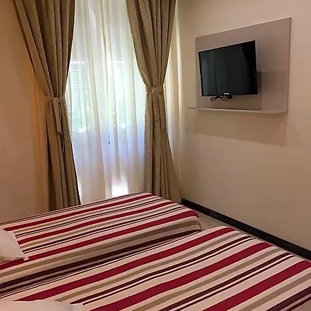 Accini 3*