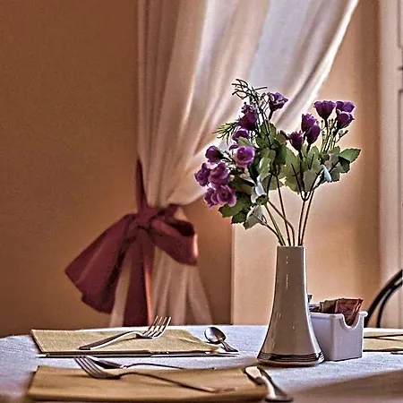 Accini Hotel 3*
