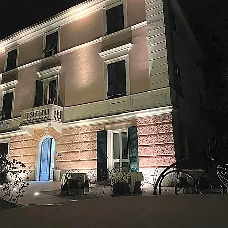Accini 3*